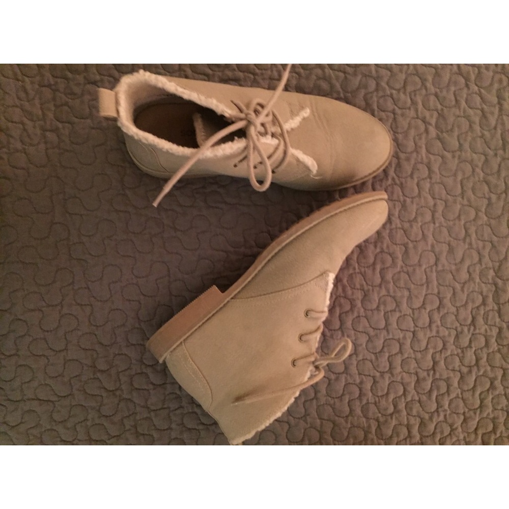 Tan and cream fur chelsea bootie